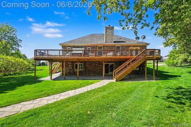 788 Fish Lake Court, Oxford Charter Township, MI 48371