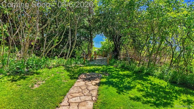 788 Fish Lake Court, Oxford Charter Township, MI 48371
