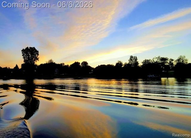 788 Fish Lake Court, Oxford Charter Township, MI 48371
