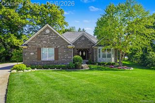 788 Fish Lake Court, Oxford Charter Township, MI 48371