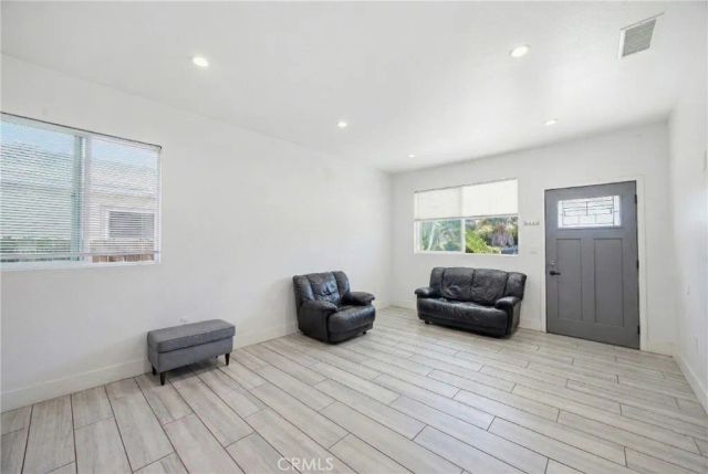 151 E 69th, Los Angeles, CA 90003