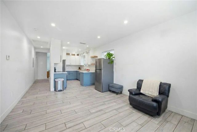 151 E 69th, Los Angeles, CA 90003