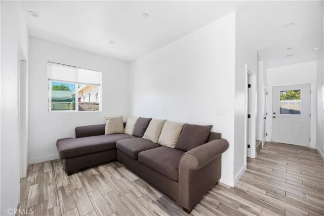 151 E 69th, Los Angeles, CA 90003