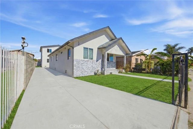 151 E 69th, Los Angeles, CA 90003