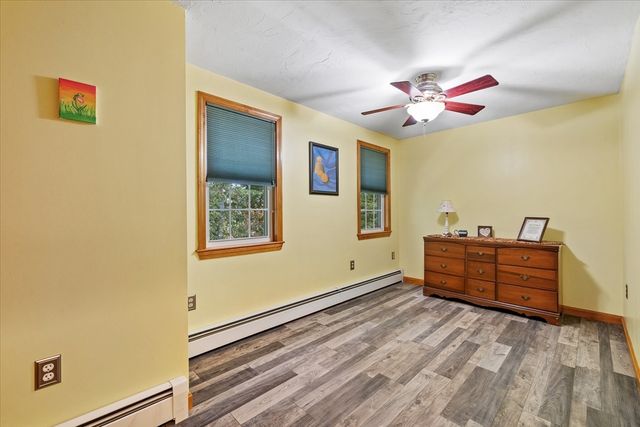 23 Lantern Ln, Leominster, MA 01453