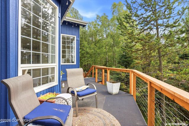 13770 Arne Erickson Circle, Anchorage, AK 99515