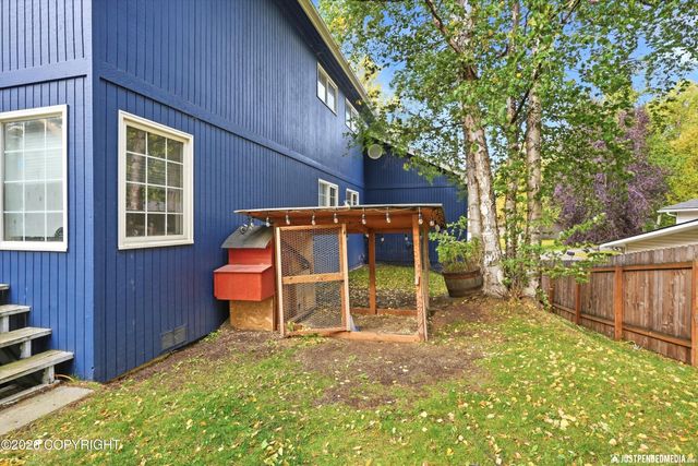 13770 Arne Erickson Circle, Anchorage, AK 99515