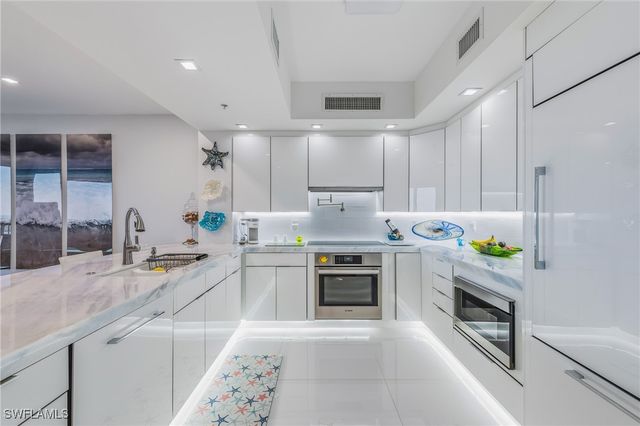 1065 Borghese LN 1503, Naples, FL 34114