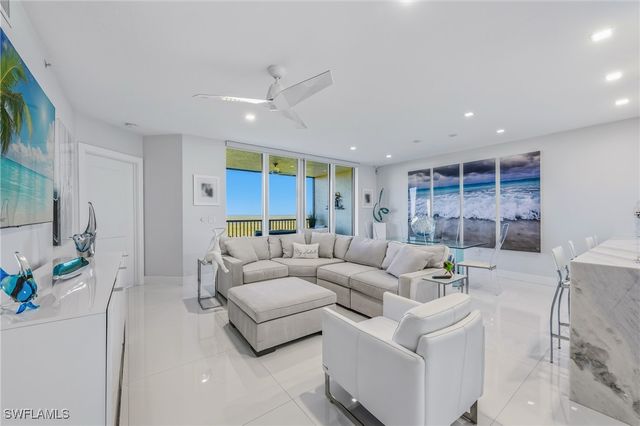 1065 Borghese LN 1503, Naples, FL 34114