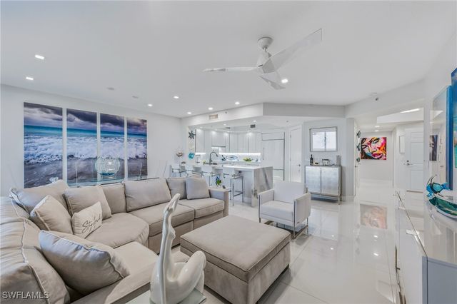 1065 Borghese LN 1503, Naples, FL 34114