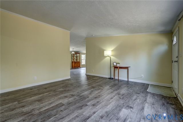 9625 Robin Ln, Disputanta, VA 23842