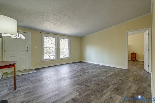 9625 Robin Ln, Disputanta, VA 23842