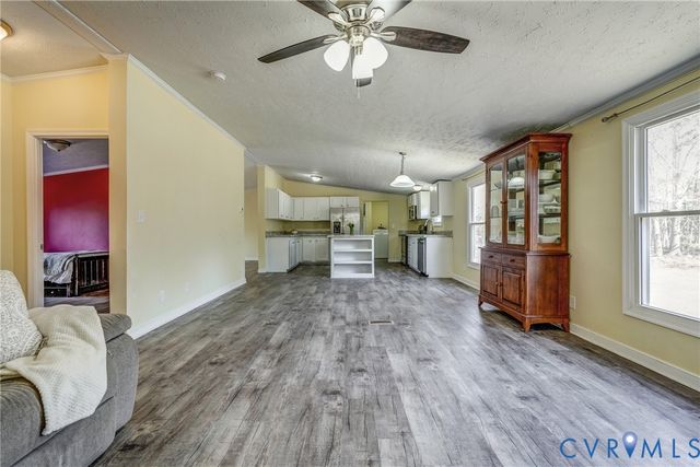 9625 Robin Ln, Disputanta, VA 23842