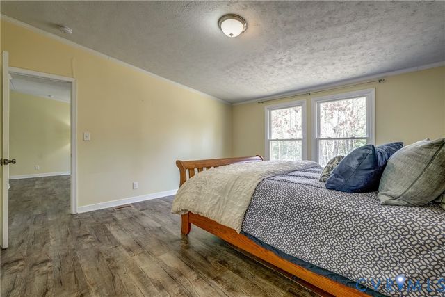 9625 Robin Ln, Disputanta, VA 23842