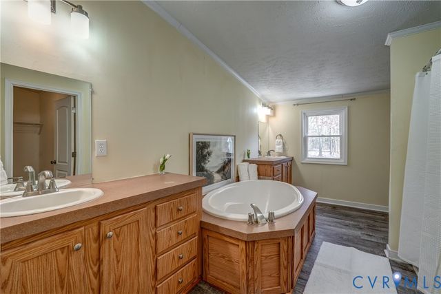 9625 Robin Ln, Disputanta, VA 23842