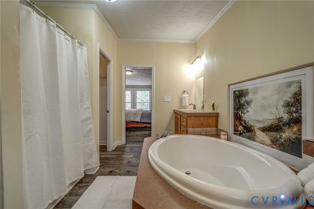 9625 Robin Ln, Disputanta, VA 23842