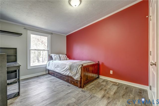 9625 Robin Ln, Disputanta, VA 23842