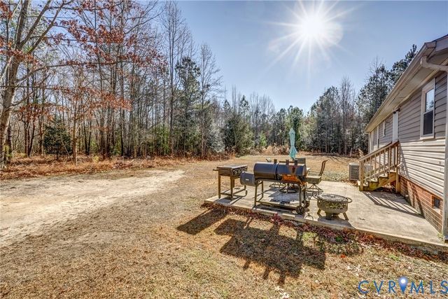 9625 Robin Ln, Disputanta, VA 23842