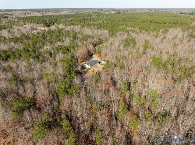 9625 Robin Ln, Disputanta, VA 23842