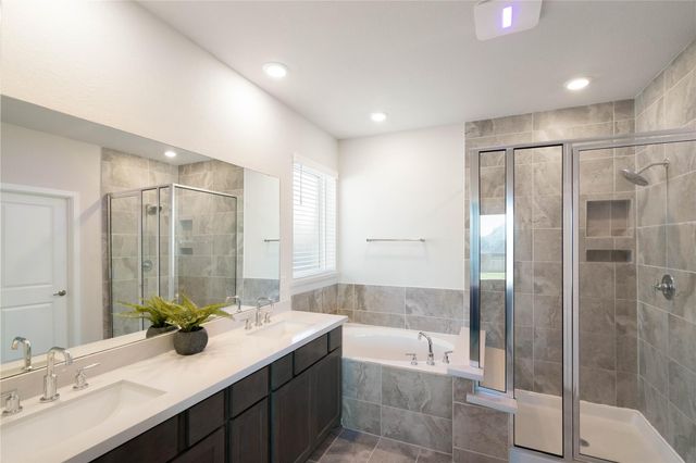 2214 Clements Shore Lane, La Porte, TX 77571