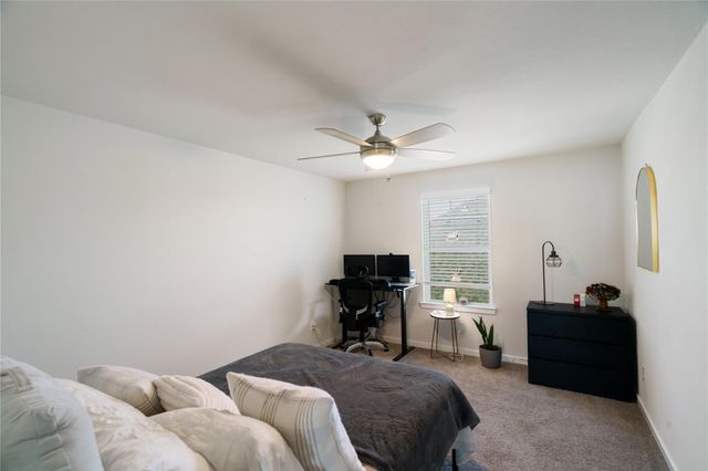 2214 Clements Shore Lane, La Porte, TX 77571