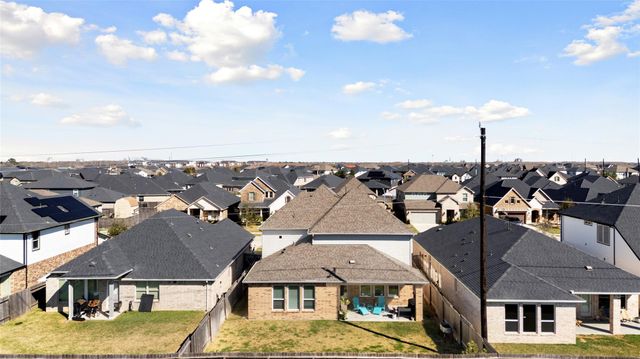 2214 Clements Shore Lane, La Porte, TX 77571