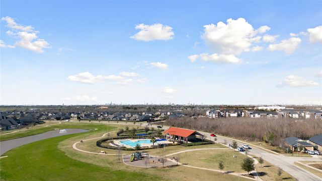 2214 Clements Shore Lane, La Porte, TX 77571