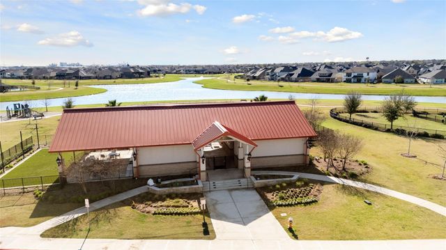 2214 Clements Shore Lane, La Porte, TX 77571