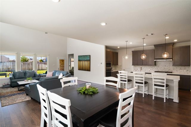 2214 Clements Shore Lane, La Porte, TX 77571