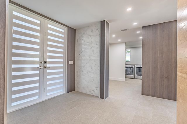 6878 Touchstone Circle, Palm Beach Gardens, FL 33418