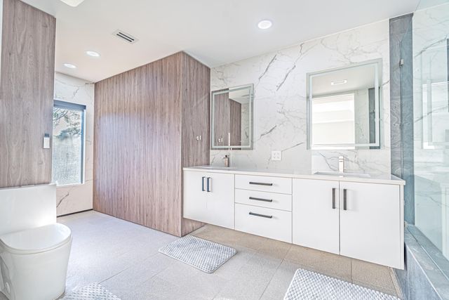 6878 Touchstone Circle, Palm Beach Gardens, FL 33418