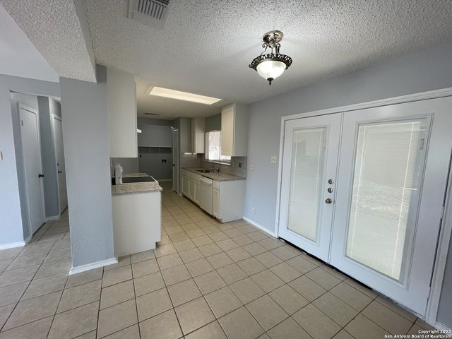 5938 Hidden Glade, San Antonio, TX 78250