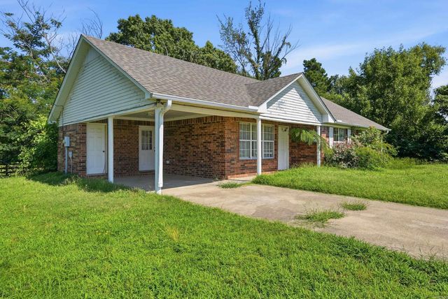 66 Caney Creek Rd, Conway, AR 72032