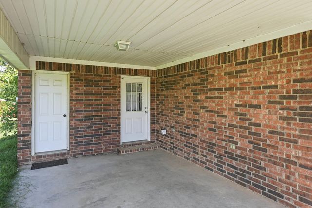 66 Caney Creek Rd, Conway, AR 72032