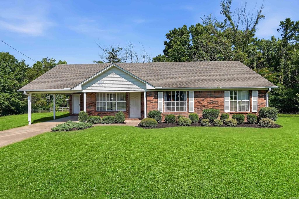 66 Caney Creek Rd, Conway, AR 72032