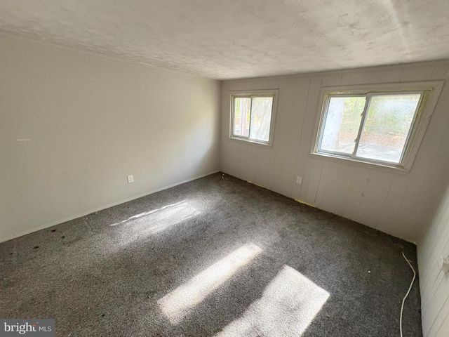 664 SCOTLAND RUN AVE, Franklinville, NJ 08322