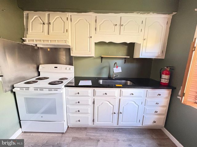 664 SCOTLAND RUN AVE, Franklinville, NJ 08322