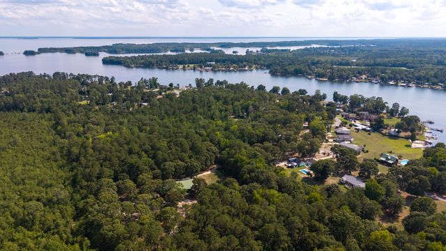 2551 Patriot Road, Manning, SC 29102