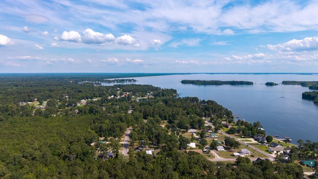 2551 Patriot Road, Manning, SC 29102