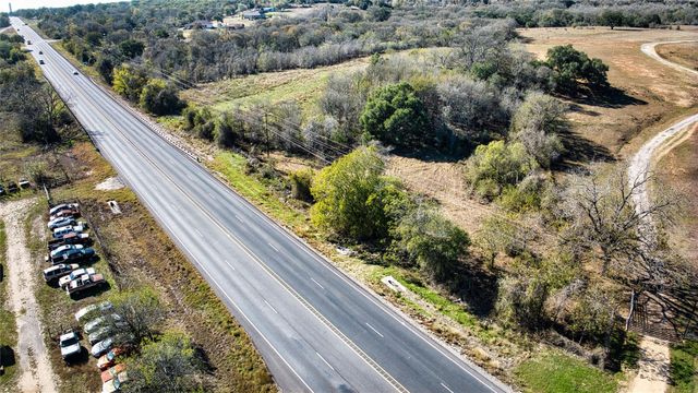 6635 S US HIGHWAY 183, Lockhart, TX 78644