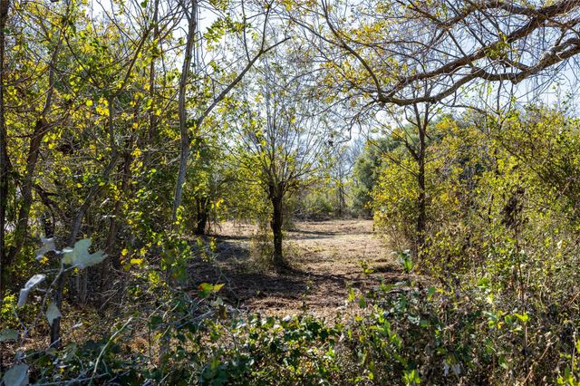 6635 S US HIGHWAY 183, Lockhart, TX 78644