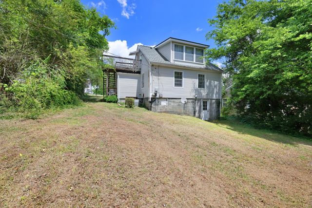 156 Delmar Dr, Clarksville, TN 37040