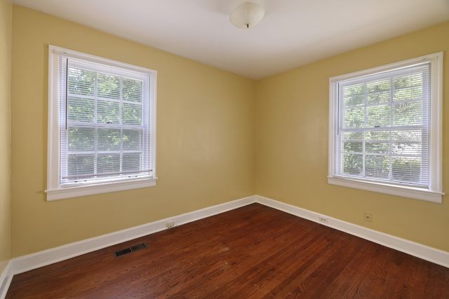 156 Delmar Dr, Clarksville, TN 37040