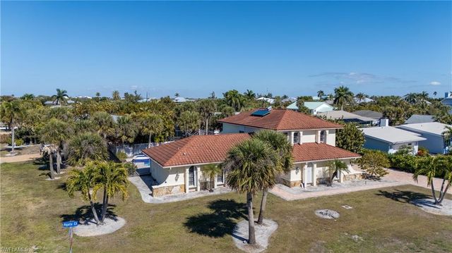 3730 Agate CT, Sanibel, FL 33957