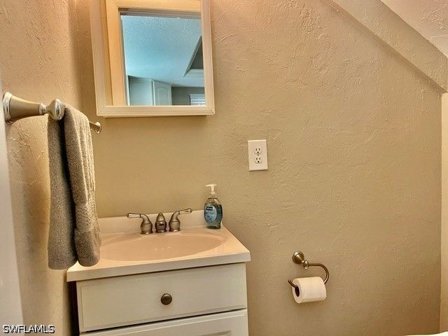 1140 5th ST S A, Naples, FL 34102