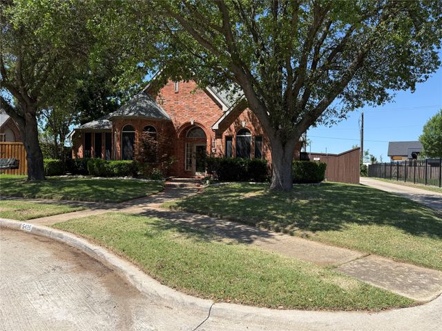 5425 Wood Creek Lane, Garland, TX 75044