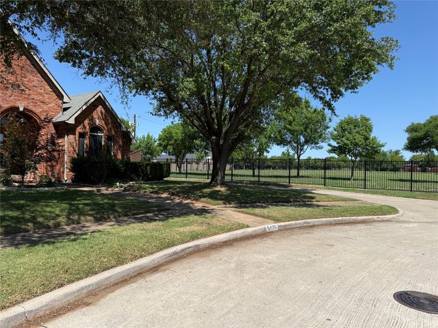 5425 Wood Creek Lane, Garland, TX 75044