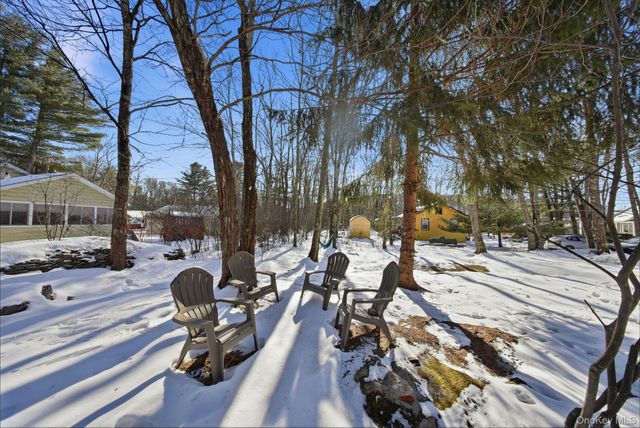 11 Apache Lane, Ferndale, NY 12734