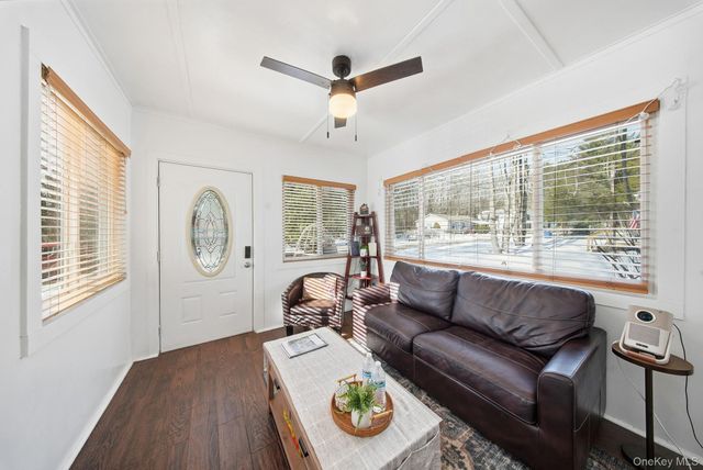 11 Apache Lane, Ferndale, NY 12734