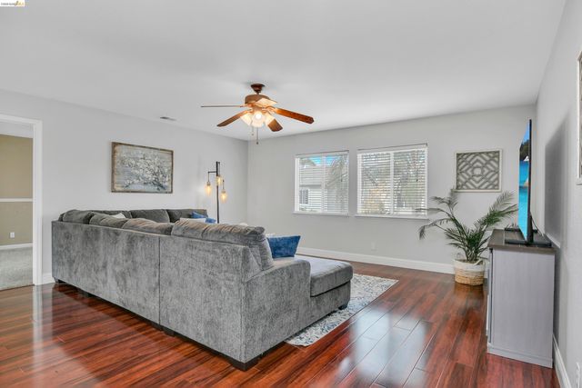 34 Fuller Ct, Oakley, CA 94561